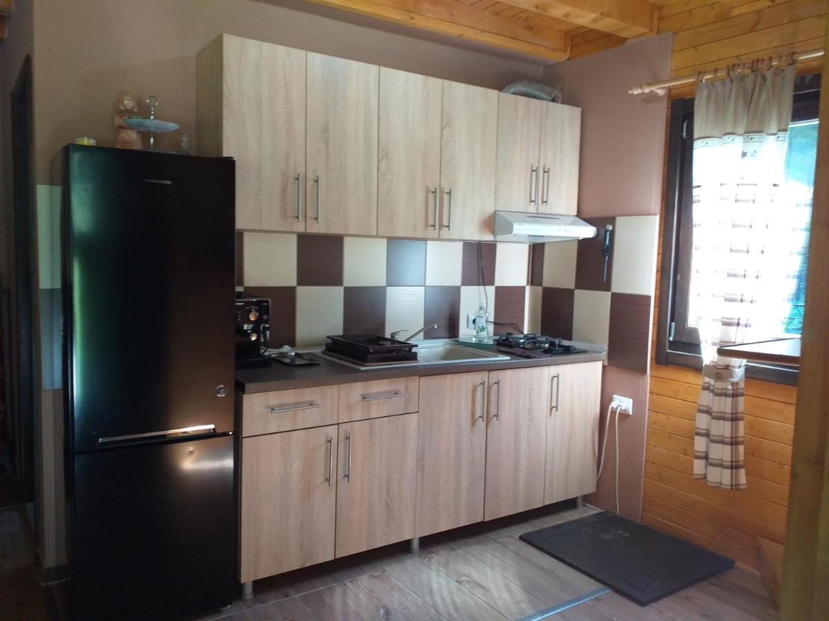 Lotus Chalet Borzont Exterior photo